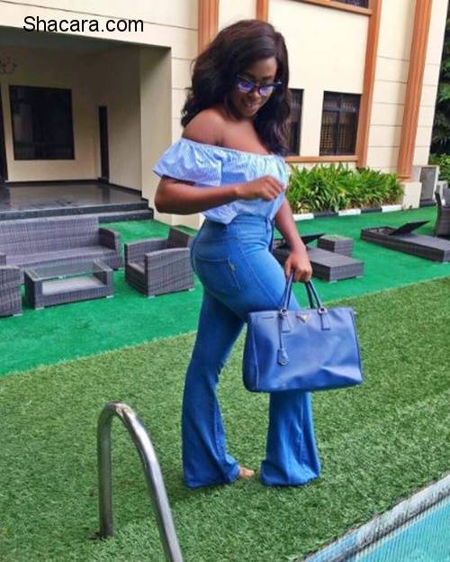 Ten Times Ozinna Anumudu Made Us Love Off-The-Shoulder Tops