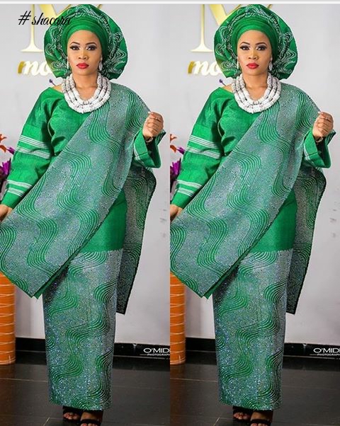 Check Out How Nigerians Are Slaying In Their Asoebi Fashion