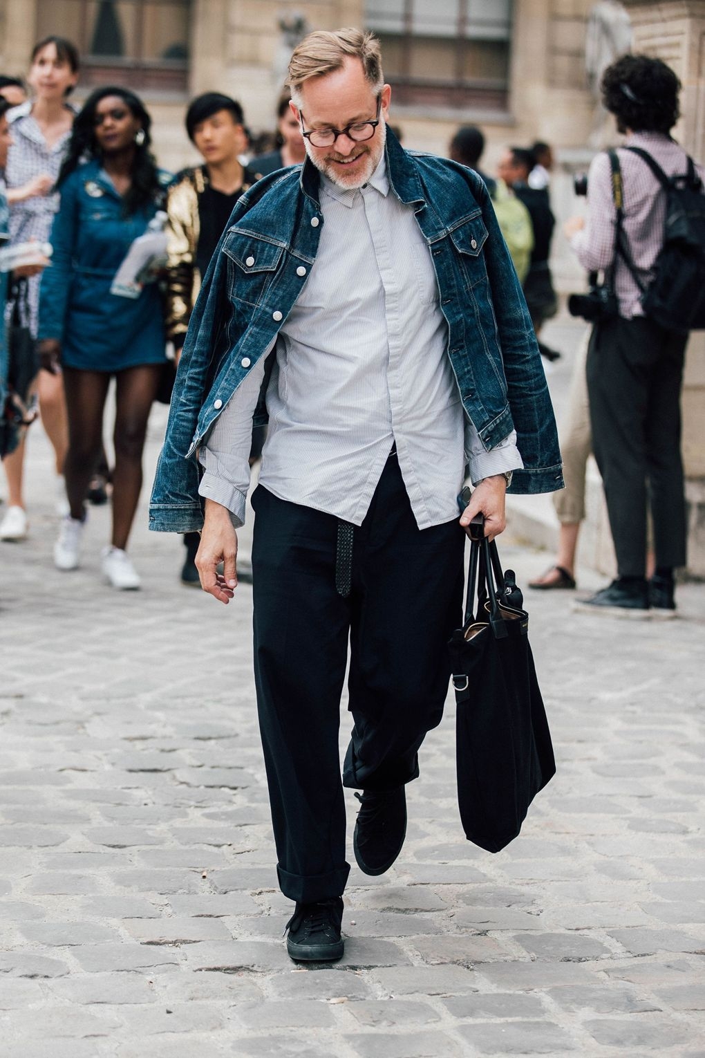 Bubbly & Colorful! Here Are The Best Street Style Looks From Paris Men’s Fashion Week