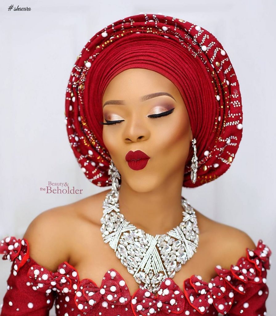 GELE AND MAKE UP LOOKS ON POINT