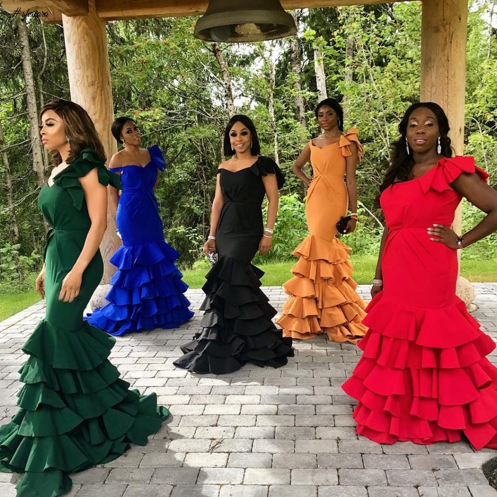 TOKE MAKINWA IS BLAZING HOT AT SISTER’S WEDDING