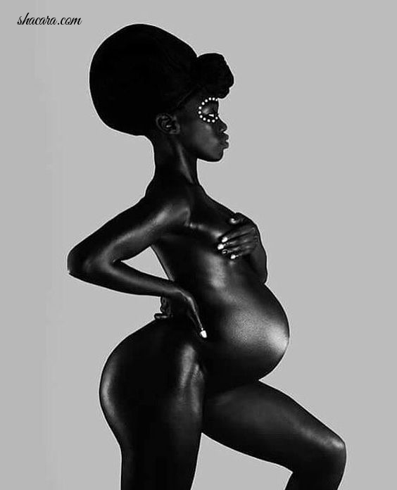 NUDE MATERNITY PHOTOSHOOTS: SLAY OR NAY?