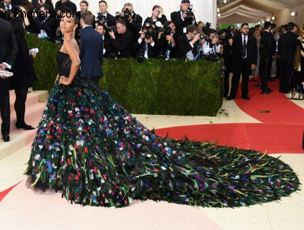 MET GALA 2016: OUR FAVOURITE FASHION PICK AT THE MANUS X MACHINA RED CARPET KIM KARDASHIAN BEYONCE AND MANY MORE