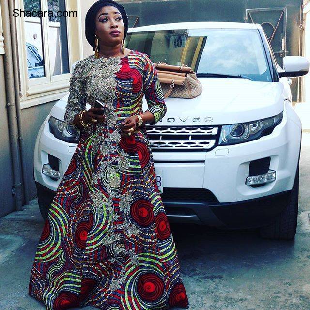 THESE BEAUTIFUL ANKARA STYLES WILL GIVE LIFE TO YOUR ANKARA FABRIC