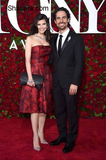 Red Carpet Glam! Cate Blanchett, Anna Wintour, Lupita Nyong’o, Uzo Aduba, More At The 70th Annual Tony Awards