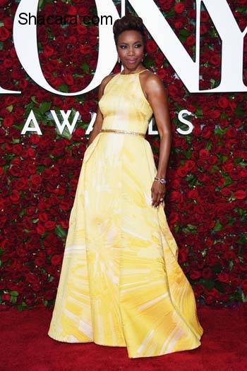 Red Carpet Glam! Cate Blanchett, Anna Wintour, Lupita Nyong’o, Uzo Aduba, More At The 70th Annual Tony Awards