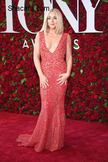 Red Carpet Glam! Cate Blanchett, Anna Wintour, Lupita Nyong’o, Uzo Aduba, More At The 70th Annual Tony Awards