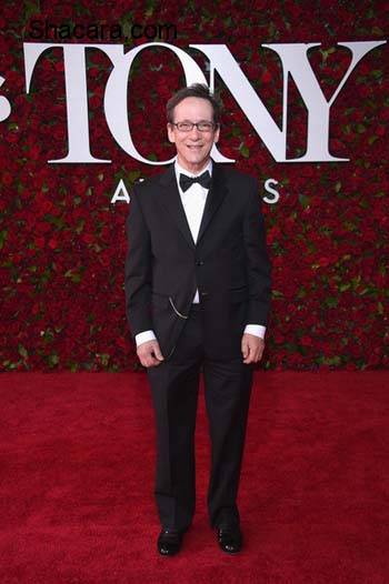 Red Carpet Glam! Cate Blanchett, Anna Wintour, Lupita Nyong’o, Uzo Aduba, More At The 70th Annual Tony Awards