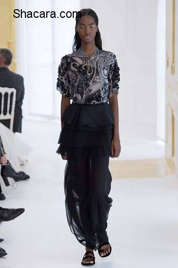 Fall 2016/17 Paris Couture Week: Christian Dior