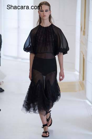 Fall 2016/17 Paris Couture Week: Christian Dior