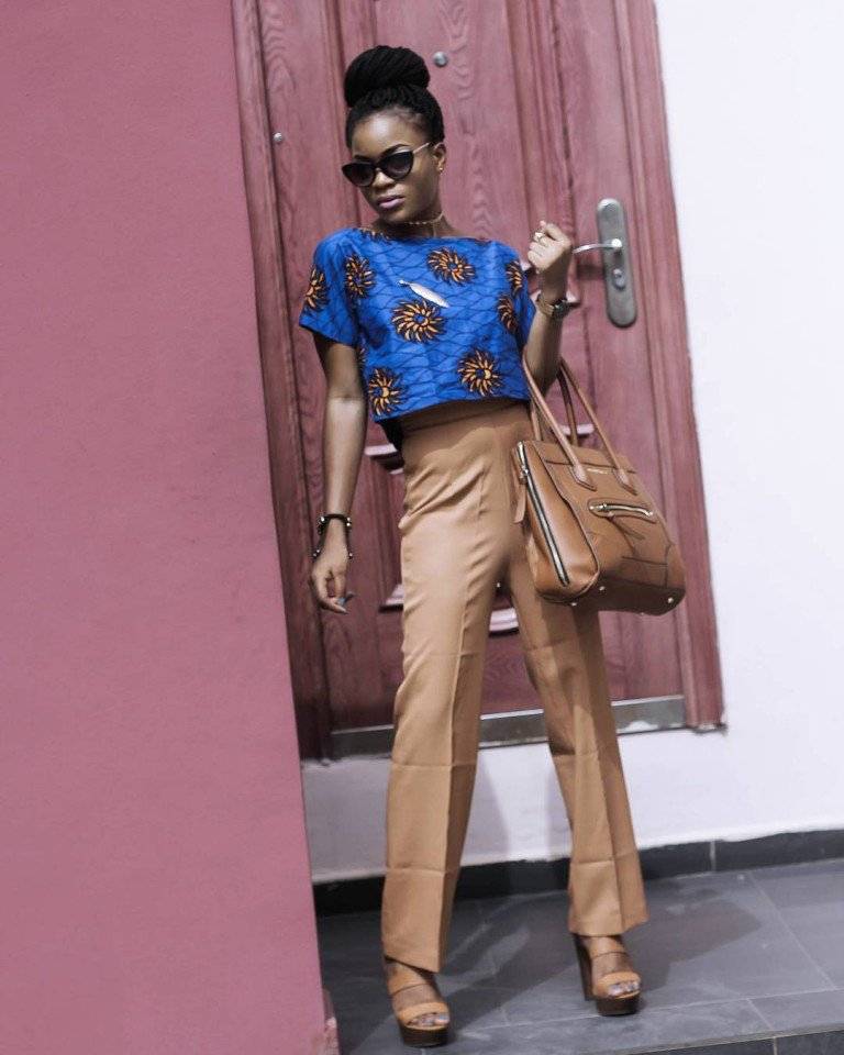 HOW EVERYBODY SHOULD ROCK THE ANKARA CROP TOP