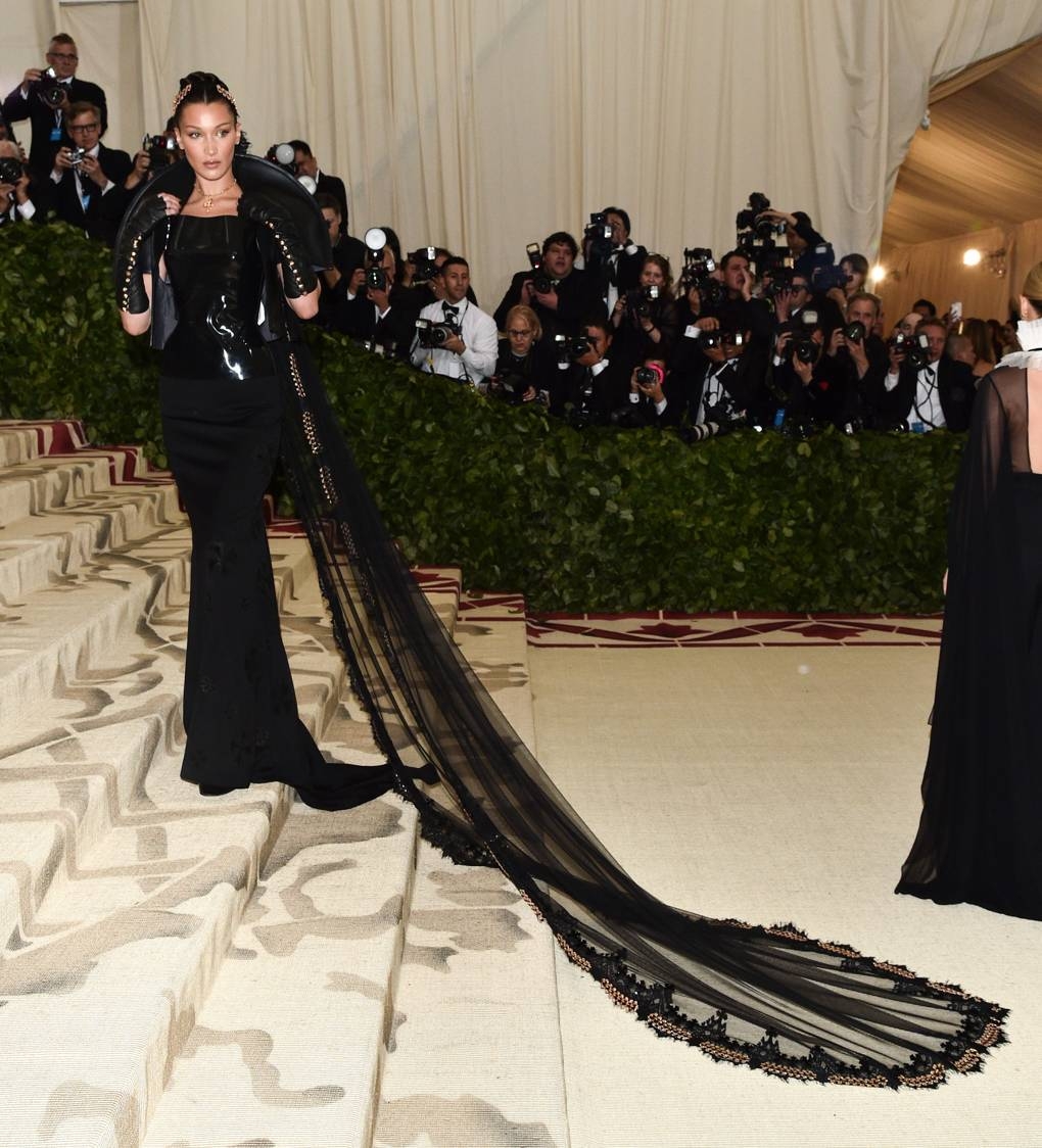 Red Carpet Fab! Rihanna, Kim Kardashian, Madonna, More At The 2018 MET Gala