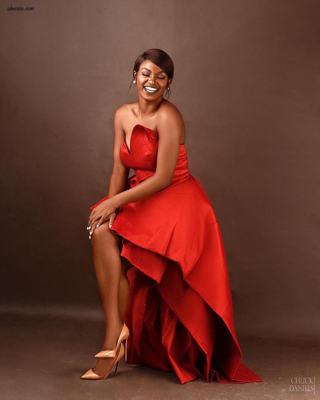 Nigerian Youtube Star, Kiitan Akinniranye’s 28th Birthday Photoshoot Is Beauty & Style Goals