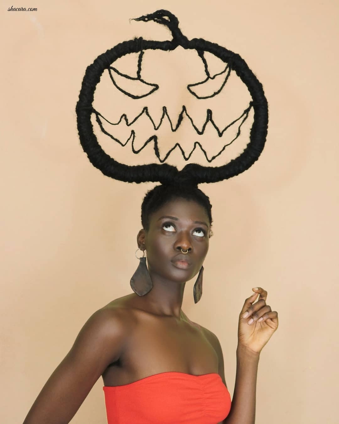 This Extremely Beautiful Ivorian, Laetitia, Amaze The World With Hair Tremendous Art