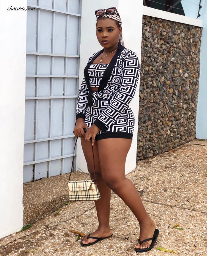 #STYLEGIRL: Ghanaian Slay Queen Just Gave Us Some Fabulous Monochrome Fashion Goals